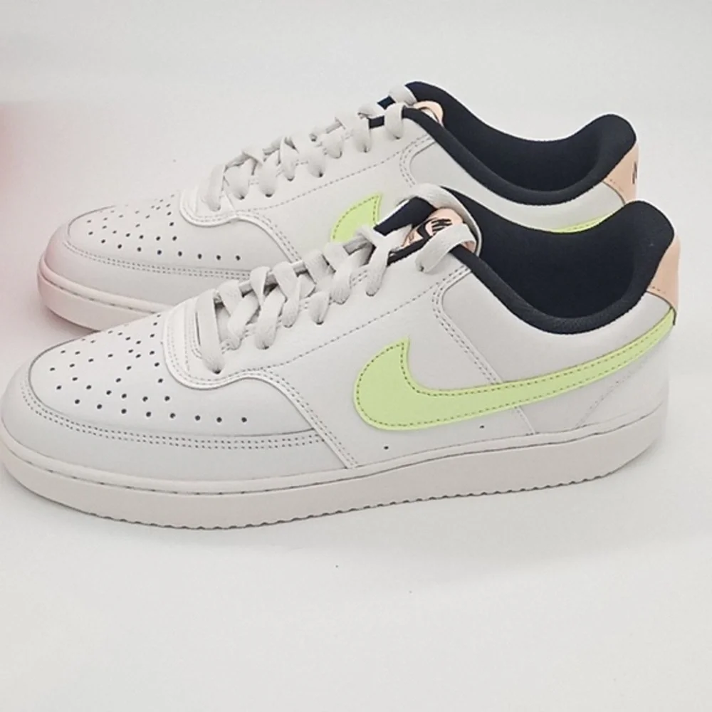 Nike Court Vision Low Sneaker White Light‎ Green Peach 11